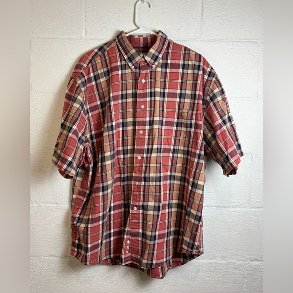 Eddie Bauer Men’s Casual Short Sleeve Summer Business Casual Button Down Shirt - Picture 1 of 5